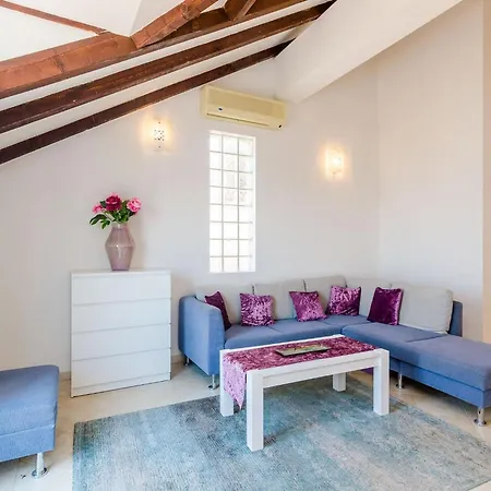 Alba- Duplex Two Bedroom With Shared Pool And Sea View Апартаменты