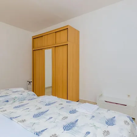 Alba- Duplex Two Bedroom With Shared Pool And Sea View Апартаменты *