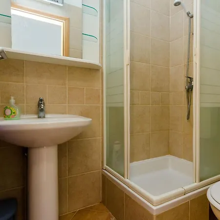 Alba- Duplex Two Bedroom With Shared Pool And Sea View