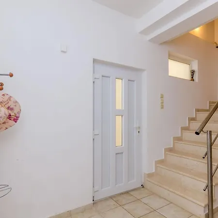 Alba- Duplex Two Bedroom With Shared Pool And Sea View Lejlighed *